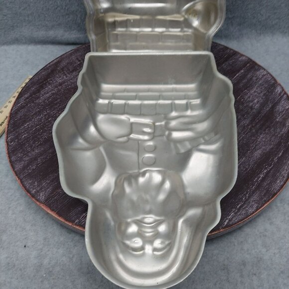 Vintage Silver Santa Claus Decorative Baking Mold Collectible Kitchen Statue - Picture 7 of 16